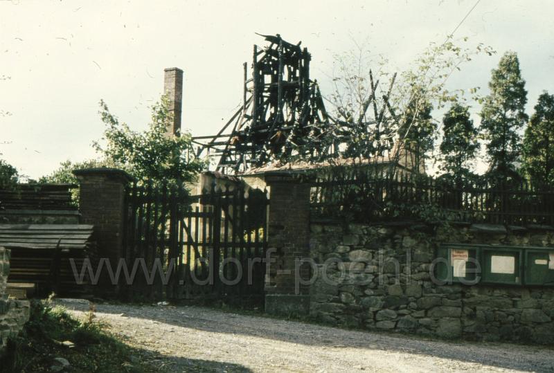 neu1 (6).jpg - Kirche Pöhl, nach dem Brand